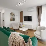 Mediterranee Apartment Funtana